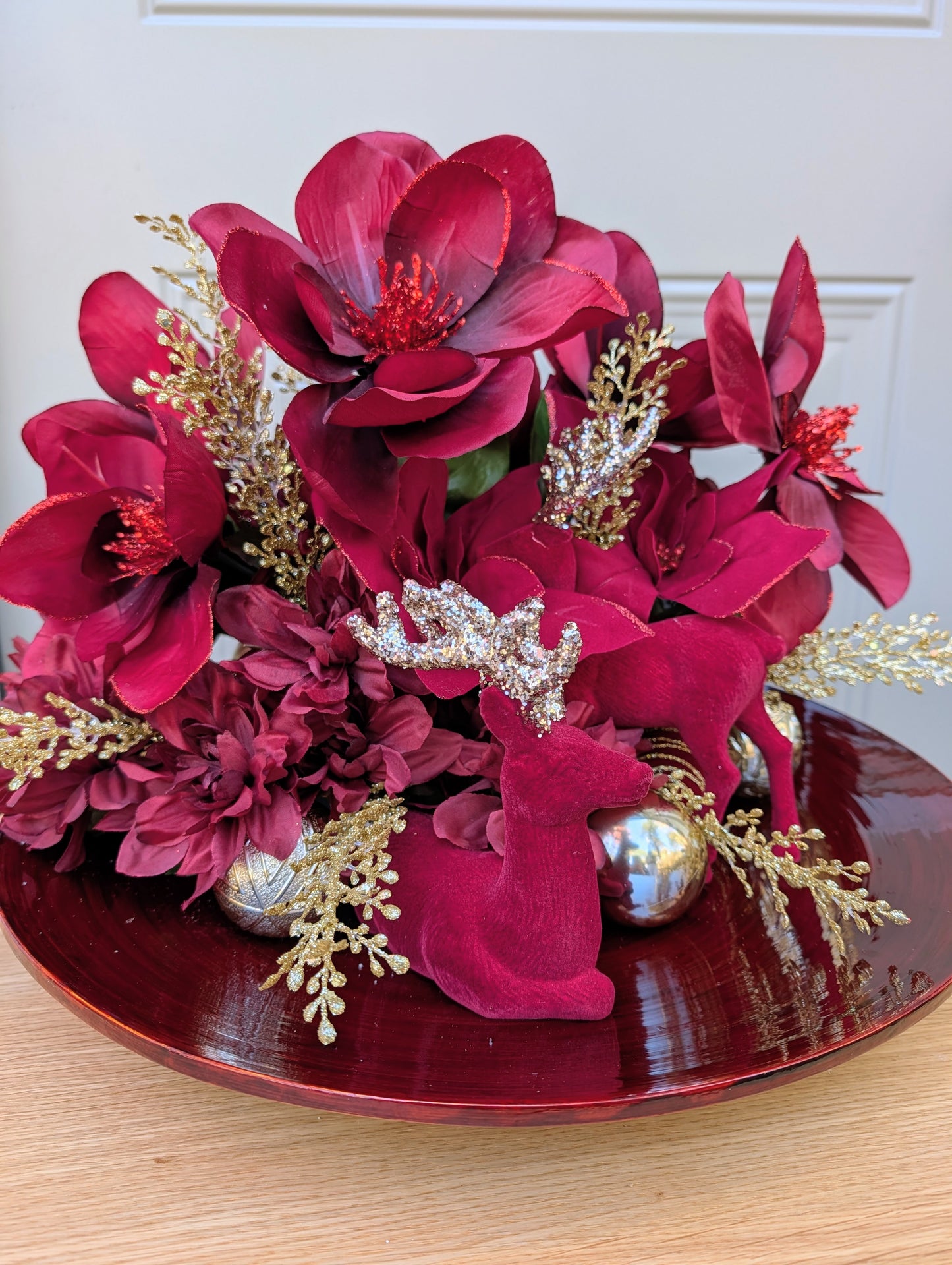 Velvet Noel Centerpiece