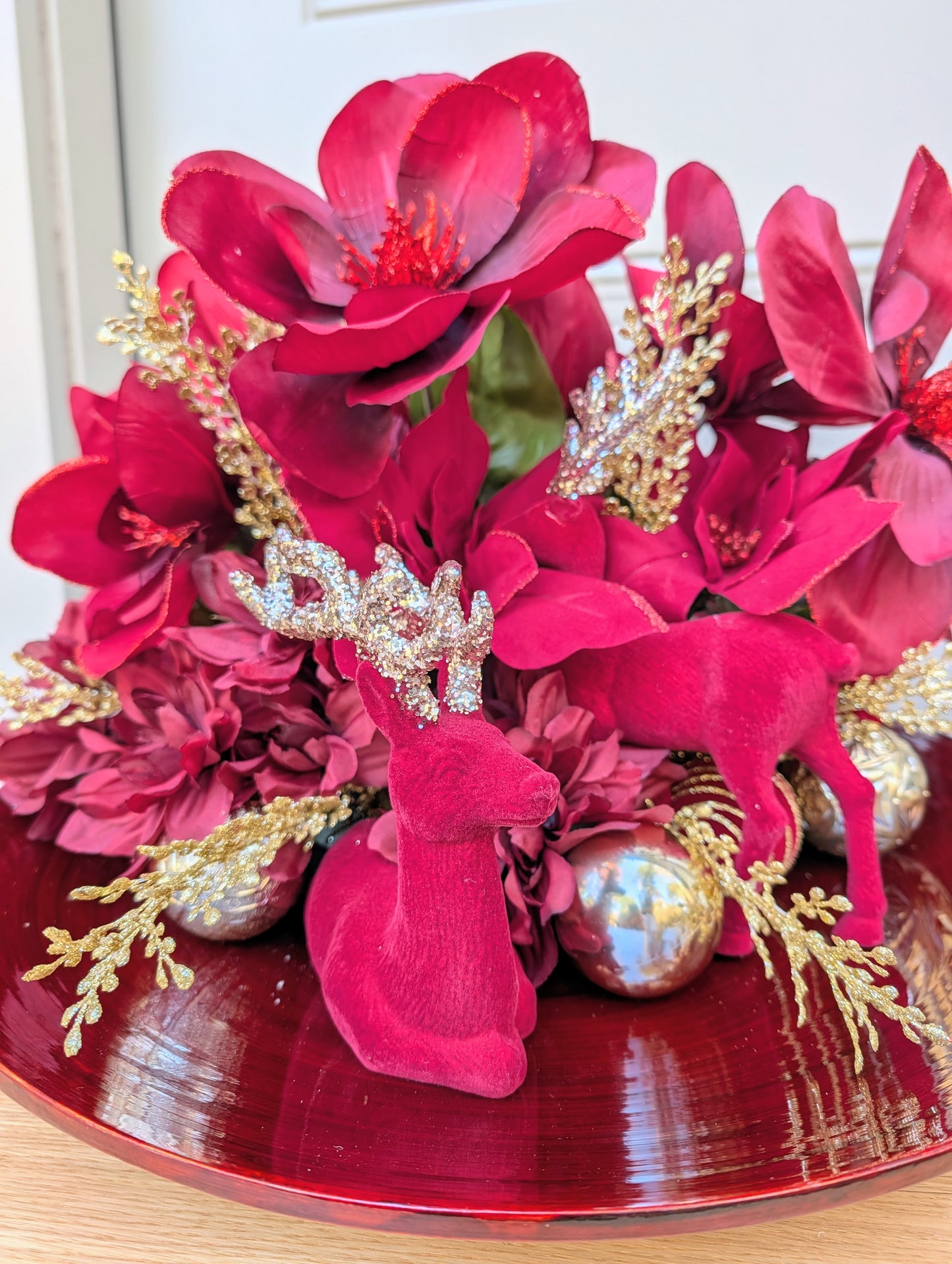 Velvet Noel Centerpiece